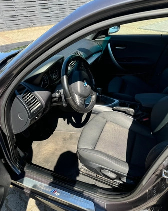 BMW Seria 1 cena 18800 przebieg: 131500, rok produkcji 2006 z Poznań małe 79